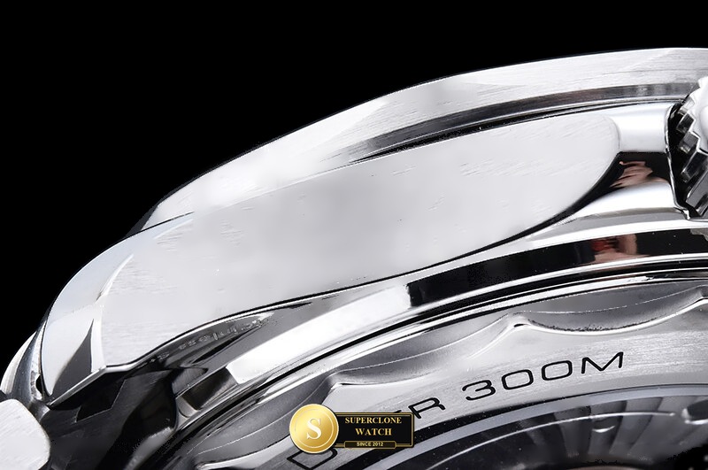 Omega Ref. OMG0929C ORF - Crown Guard & Dial Lume Verification (Photo 18 of 35)