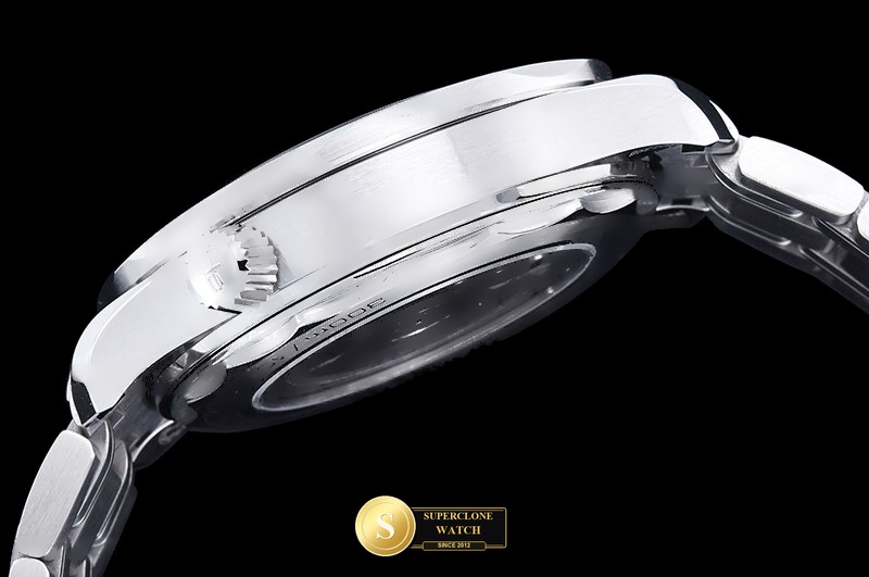 Omega Ref. OMG0929D ORF - On-Wrist Presence & Case Thickness View (Photo 17 of 35)