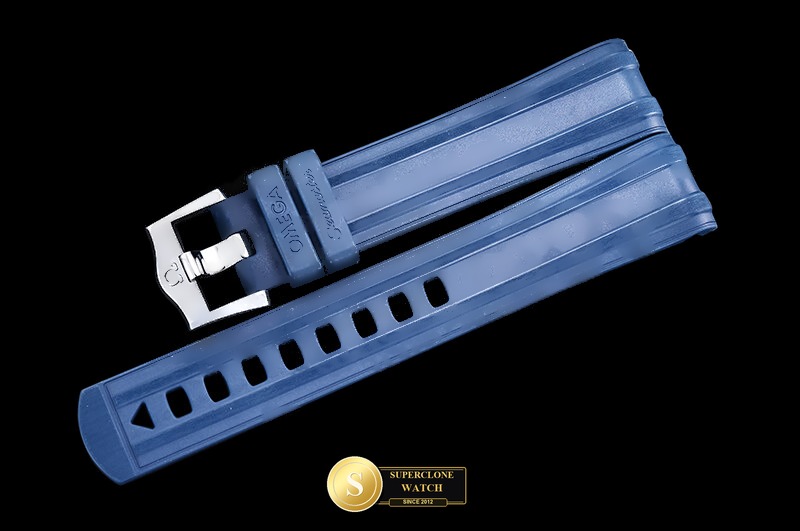 Omega Ref. OMG0930A ORF - On-Wrist Presence & Case Thickness View (Photo 37 of 38)