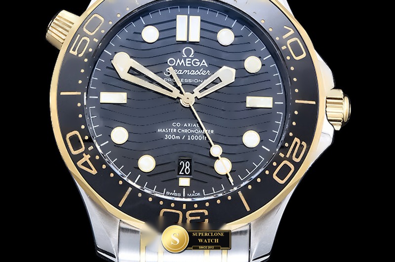 Omega Ref. OMG0930B ORF - Clasp & Solid 904L Bracelet Detail (Photo 3 of 38)