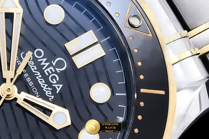 Omega Ref. OMG0930B ORF - Lateral Bezel & Sapphire Crystal Profile (Photo 6 of 38)