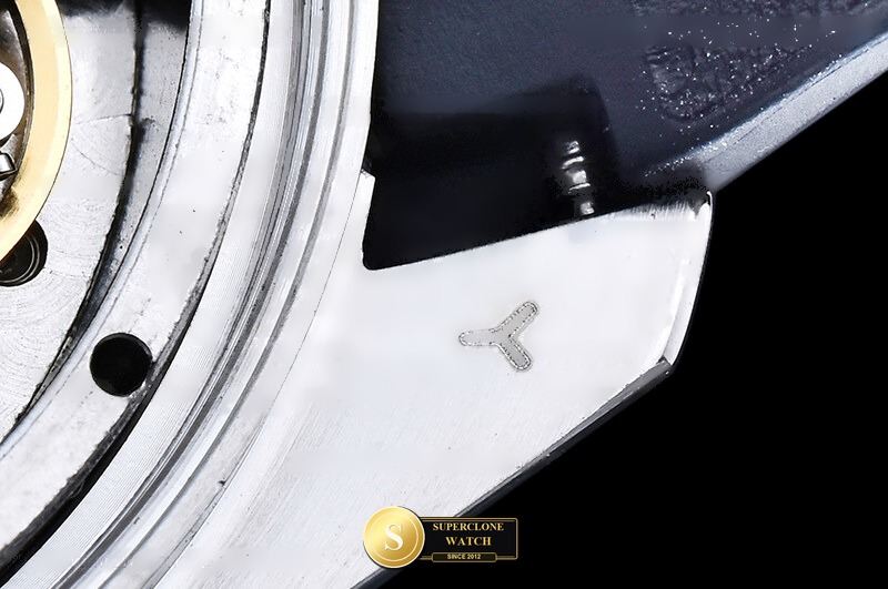 Omega Ref. OMG0936B ERF - Crown Guard & Dial Lume Verification (Photo 20 of 27)