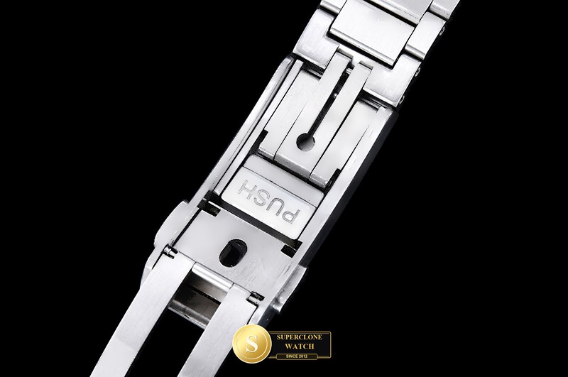 Omega Ref. OMG0933B VS+ - Crown Guard & Dial Lume Verification (Photo 16 of 40)