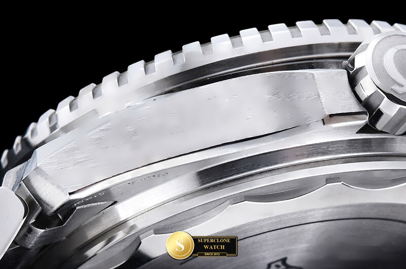 Omega Ref. OMG0933B VS+ - Crown Guard & Dial Lume Verification (Photo 20 of 40)