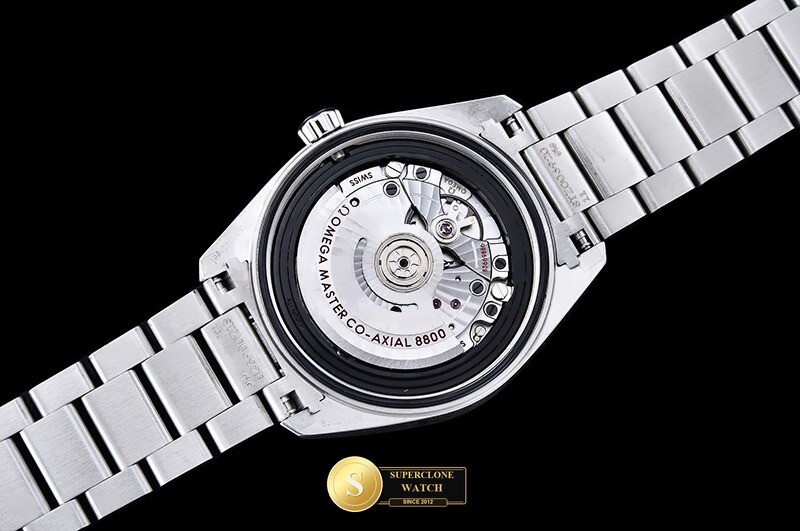 Omega Ref. OMG0937A VSF - On-Wrist Presence & Case Thickness View (Photo 19 of 29)