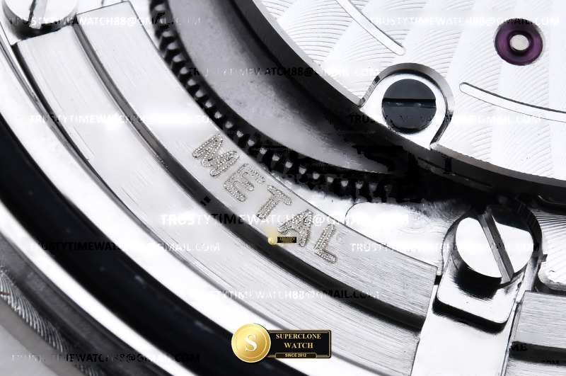 Omega Ref. OMG0938B ORF - On-Wrist Presence & Case Thickness View (Photo 31 of 37)