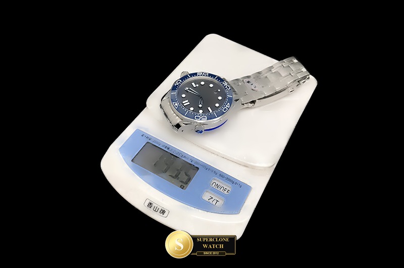 Omega Ref. OMG0938B ORF - On-Wrist Presence & Case Thickness View (Photo 37 of 37)