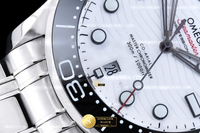 Omega Ref. OMG0938C ORF - On-Wrist Presence & Case Thickness View (Photo 7 of 37)