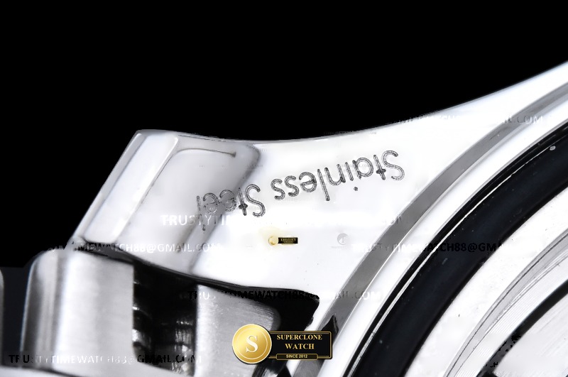 Omega Ref. OMG0938C ORF - On-Wrist Presence & Case Thickness View (Photo 27 of 37)