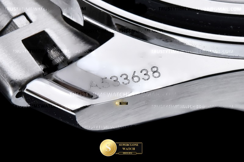 Omega Ref. OMG0938C ORF - Crown Guard & Dial Lume Verification (Photo 28 of 37)