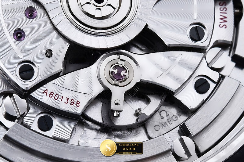 Omega Ref. OMG0939D ORF - On-Wrist Presence & Case Thickness View (Photo 35 of 45)