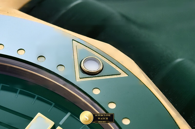 Omega Ref. OMG0941 VSF - On-Wrist Presence & Case Thickness View (Photo 11 of 32)