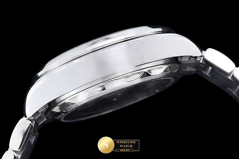 Omega Ref. OMG0944C VS+ - On-Wrist Presence & Case Thickness View (Photo 17 of 29)
