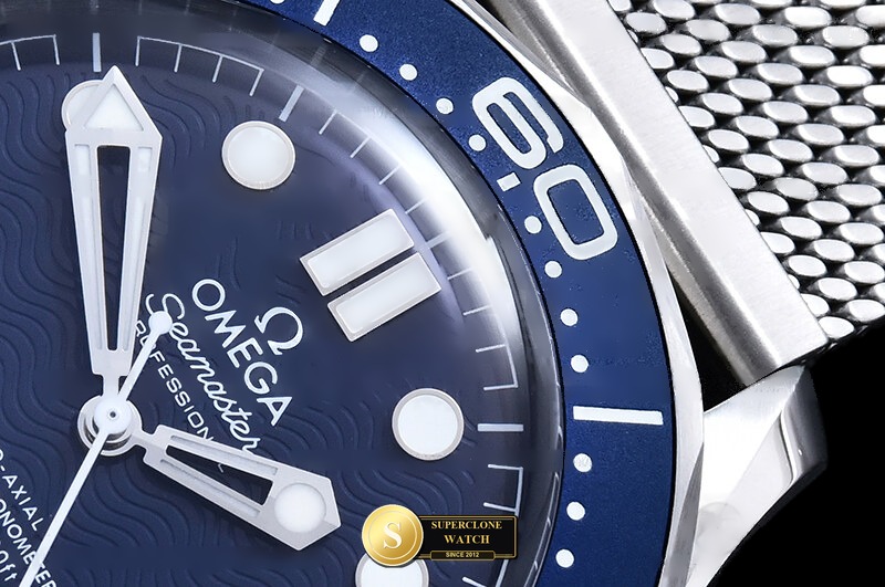 Omega Ref. OMG0921 VSF - Lateral Bezel & Sapphire Crystal Profile (Photo 6 of 32)