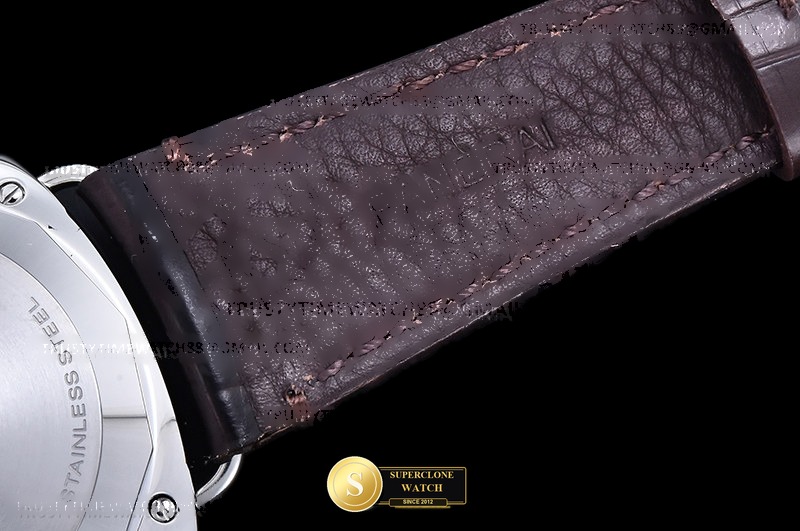 Panerai Ref. PAM1292 VSF - On-Wrist Presence & Case Thickness View (Photo 21 of 26)