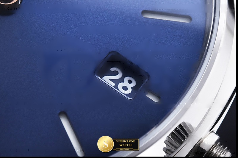 Panerai Ref. PN1293VLE VSF - On-Wrist Presence & Case Thickness View (Photo 9 of 26)