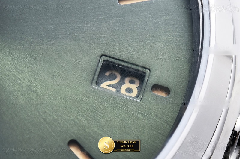Panerai Ref. PAM1386 ASIAN - Crown Guard & Dial Lume Verification (Photo 10 of 23)