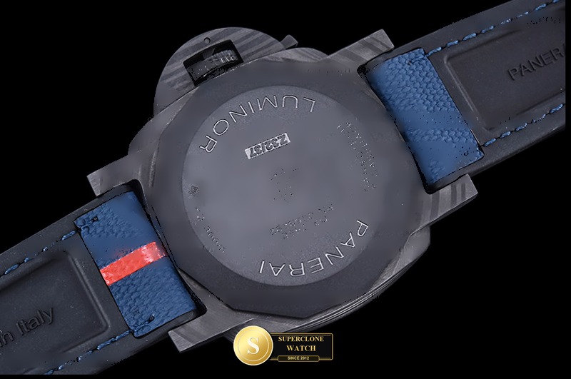 Panerai Ref. PN1529VNY VSF - On-Wrist Presence & Case Thickness View (Photo 17 of 28)