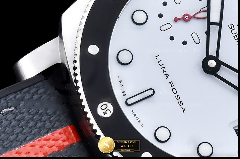 Panerai Ref. PN1579VRU VSF - On-Wrist Presence & Case Thickness View (Photo 7 of 29)