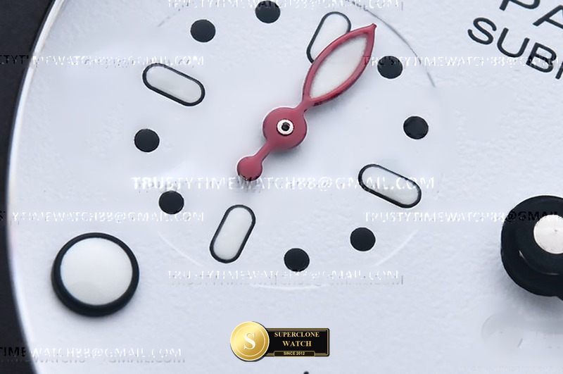 Panerai Ref. PN1579VRU VSF - On-Wrist Presence & Case Thickness View (Photo 11 of 29)