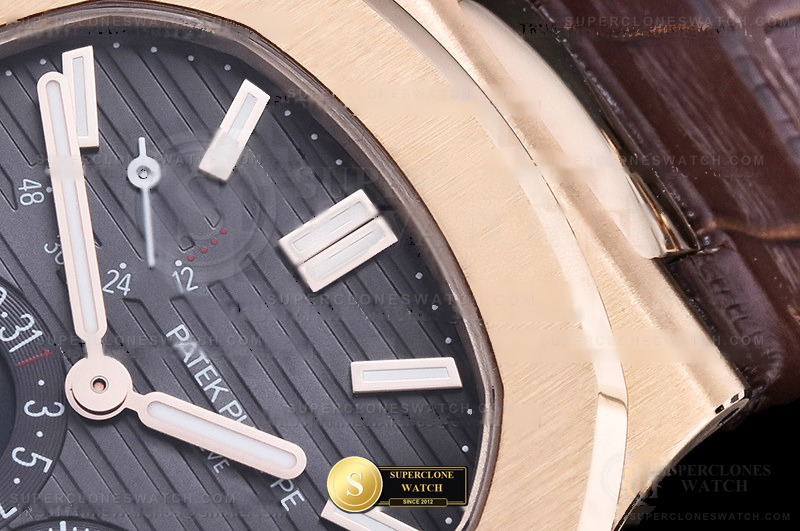 Patek Philippe Ref. 5712 PPF - Lateral Bezel & Sapphire Crystal Profile (Photo 6 of 29)