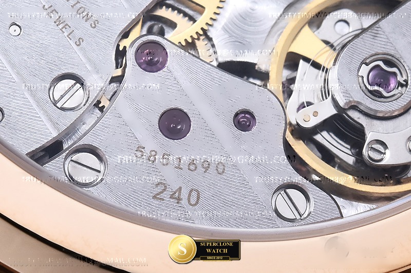 Patek Philippe Ref. 5712 PPF - On-Wrist Presence & Case Thickness View (Photo 23 of 29)