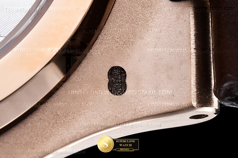Patek Philippe Ref. 5712 PPF - On-Wrist Presence & Case Thickness View (Photo 25 of 29)