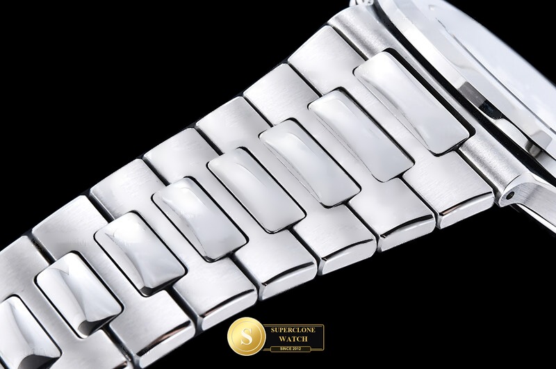 Patek Philippe Ref. 5711 PMS - On-Wrist Presence & Case Thickness View (Photo 15 of 31)