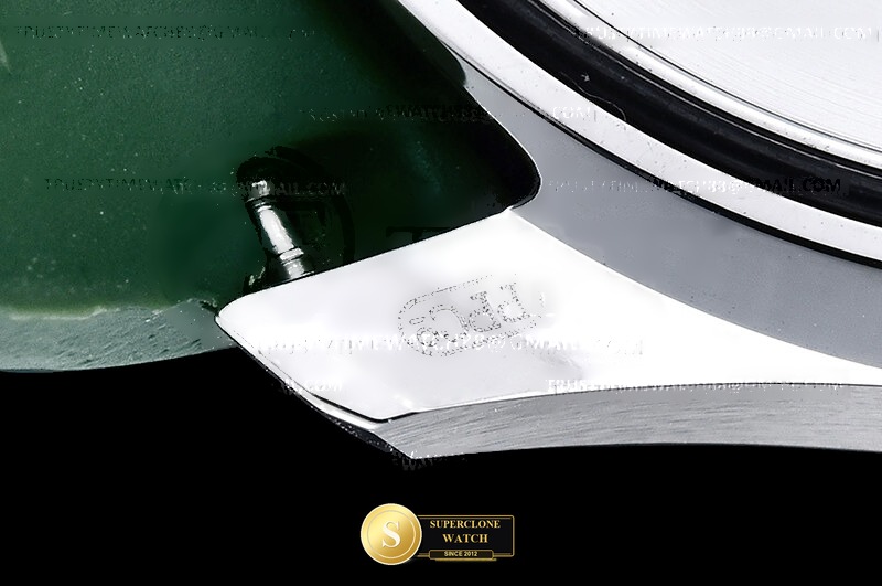 Patek Philippe Ref. PP0515 ASIAN - On-Wrist Presence & Case Thickness View (Photo 23 of 29)