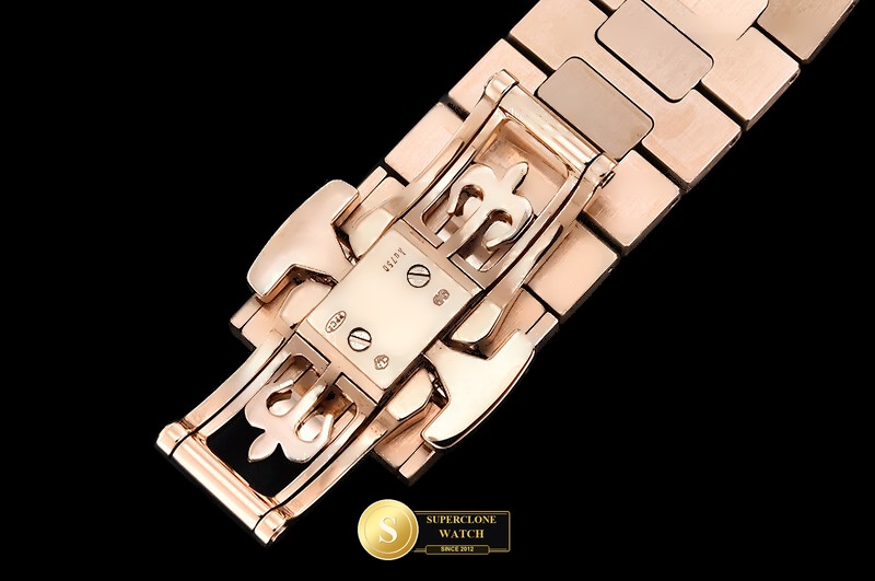 Patek Philippe Ref. 5712 PPF - On-Wrist Presence & Case Thickness View (Photo 19 of 32)