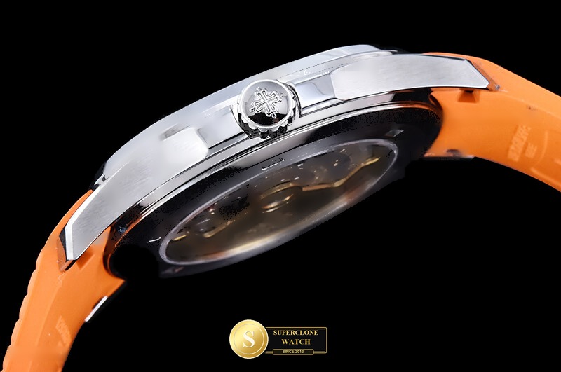 Patek Philippe Ref. 5167 DDF - On-Wrist Presence & Case Thickness View (Photo 15 of 27)