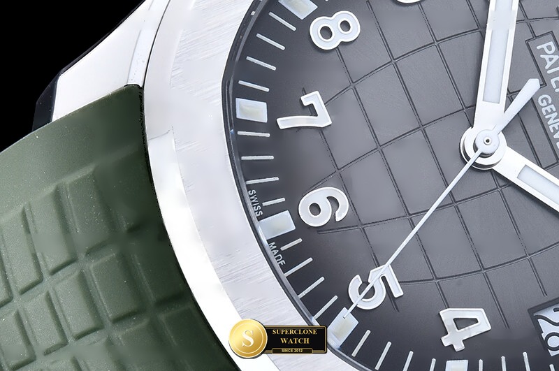 Patek Philippe Ref. 5167 DDF - On-Wrist Presence & Case Thickness View (Photo 7 of 27)