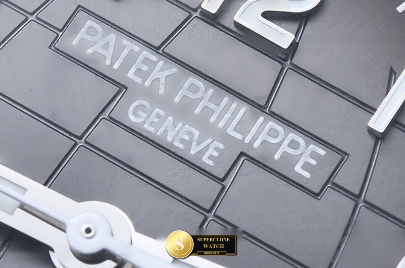 Patek Philippe Ref. 5167 DDF - Crown Guard & Dial Lume Verification (Photo 10 of 27)