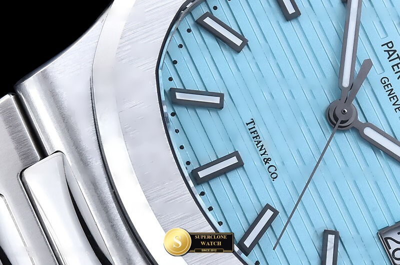 Patek Philippe Ref. 5711 DDF - On-Wrist Presence & Case Thickness View (Photo 7 of 27)