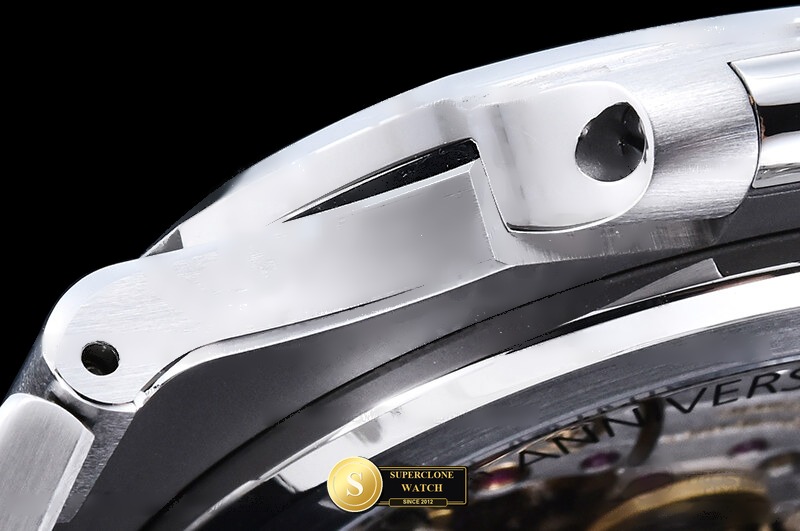 Patek Philippe Ref. 5711 DDF - Crown Guard & Dial Lume Verification (Photo 18 of 27)