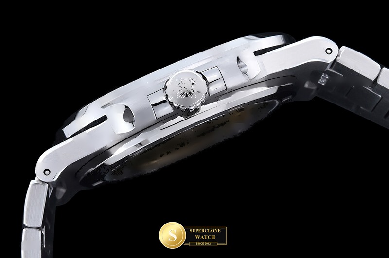 Patek Philippe Ref. 5711 DDF - Crown Guard & Dial Lume Verification (Photo 14 of 27)