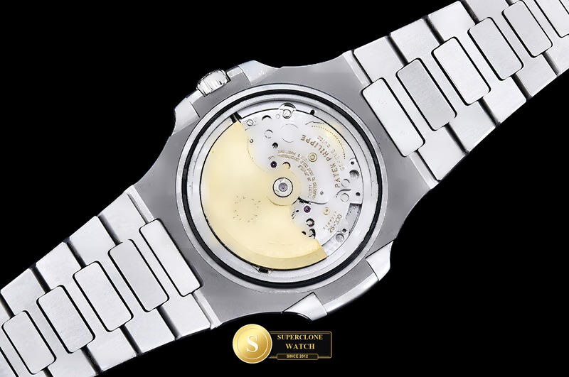 Patek Philippe Ref. 5711 DDF - On-Wrist Presence & Case Thickness View (Photo 21 of 27)