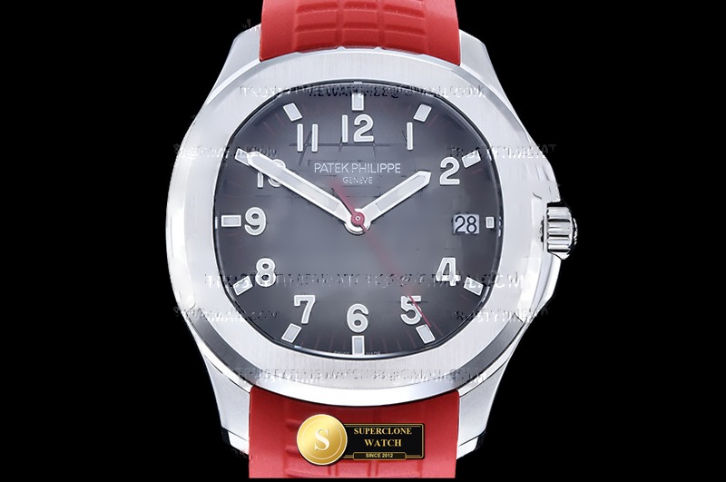 Patek Philippe Ref. 5167 DDF - Clasp & Solid 904L Bracelet Detail (Photo 3 of 24)