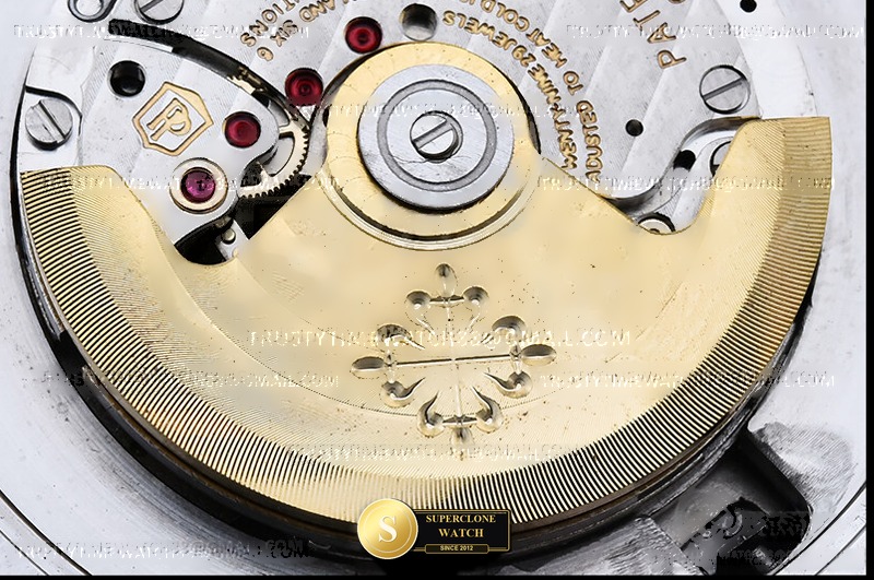 Patek Philippe Ref. 5524 JPP - Crown Guard & Dial Lume Verification (Photo 24 of 30)