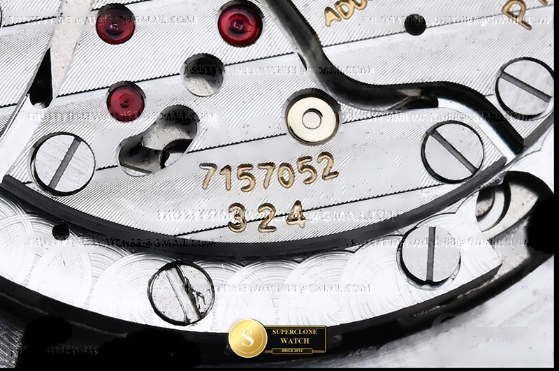 Patek Philippe Ref. 5524 JPP - Crown Guard & Dial Lume Verification (Photo 28 of 30)