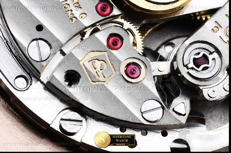 Patek Philippe Ref. 5524 JPP - Crown Guard & Dial Lume Verification (Photo 26 of 30)