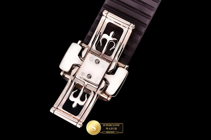 Patek Philippe Ref. 5711 SWF - On-Wrist Presence & Case Thickness View (Photo 13 of 31)