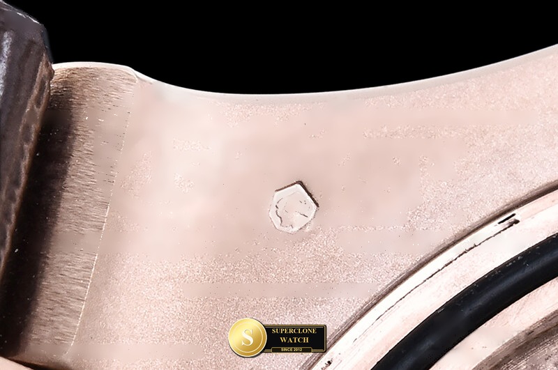 Patek Philippe Ref. 5711 DDF - Crown Guard & Dial Lume Verification (Photo 20 of 31)