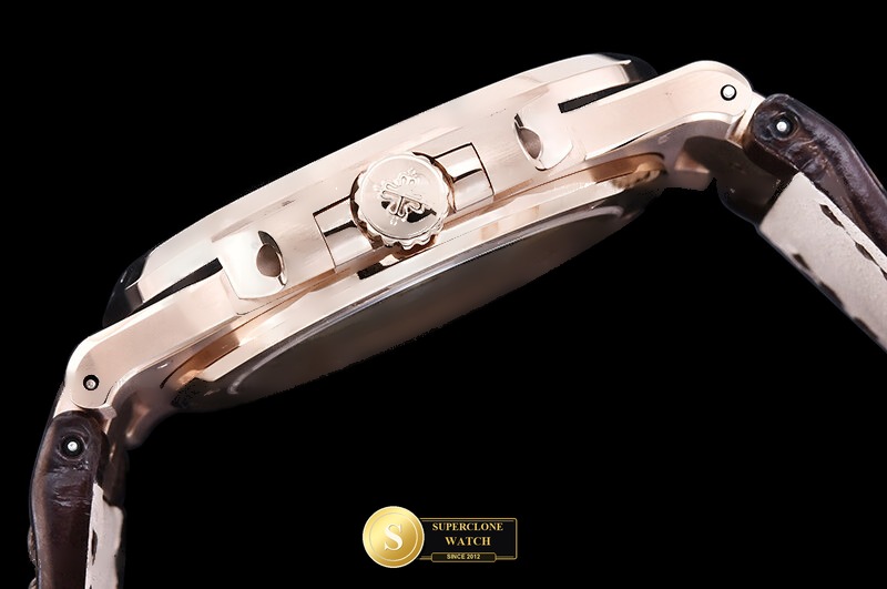 Patek Philippe Ref. 5711 DDF - On-Wrist Presence & Case Thickness View (Photo 15 of 31)