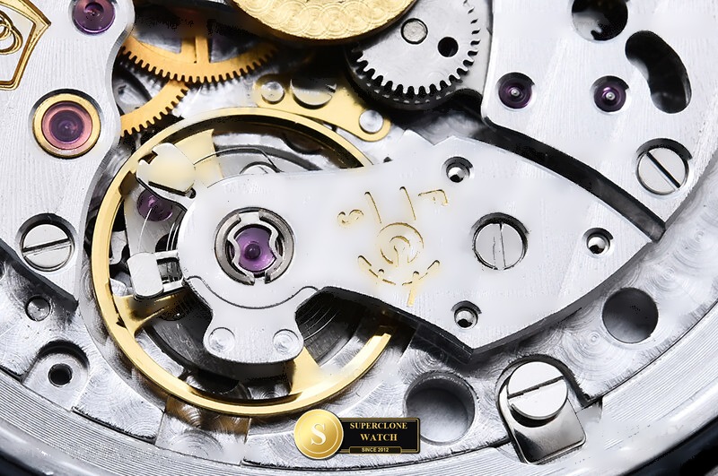 Patek Philippe Ref. 5711 VF - On-Wrist Presence & Case Thickness View (Photo 25 of 29)