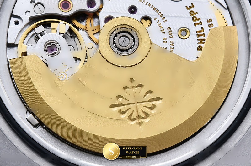 Patek Philippe Ref. 5711 VF - Crown Guard & Dial Lume Verification (Photo 22 of 27)