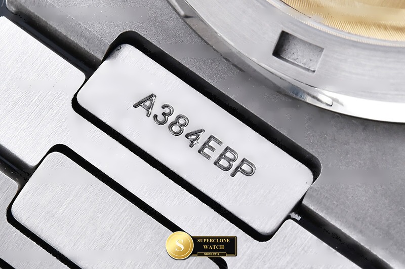 Patek Philippe Ref. 5711 DDF - On-Wrist Presence & Case Thickness View (Photo 13 of 27)