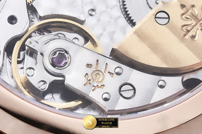Patek Philippe Ref. 5712 UMI - Crown Guard & Dial Lume Verification (Photo 28 of 34)