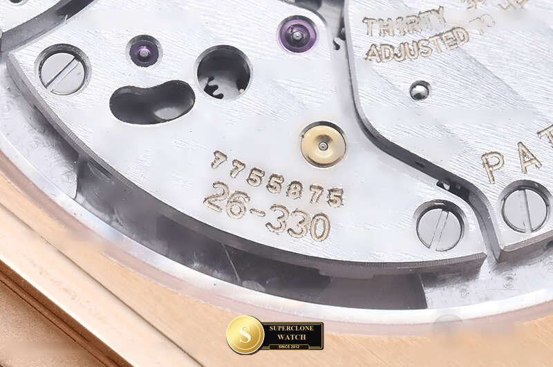 Patek Philippe Ref. 7128 BBF - On-Wrist Presence & Case Thickness View (Photo 27 of 29)