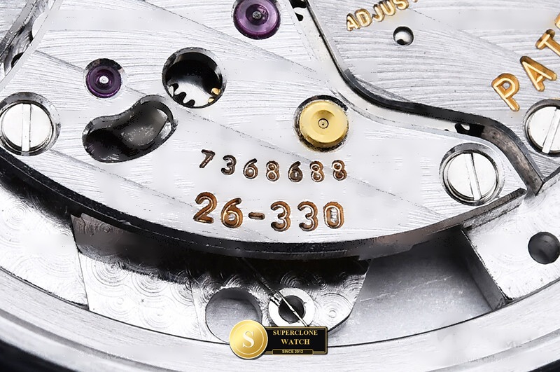 Patek Philippe Ref. 5711 AG - On-Wrist Presence & Case Thickness View (Photo 25 of 27)
